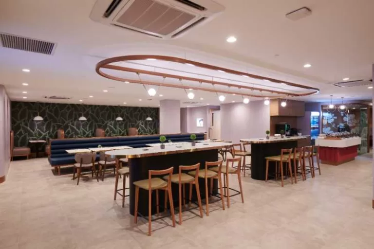 Clark International Premium Lounge.